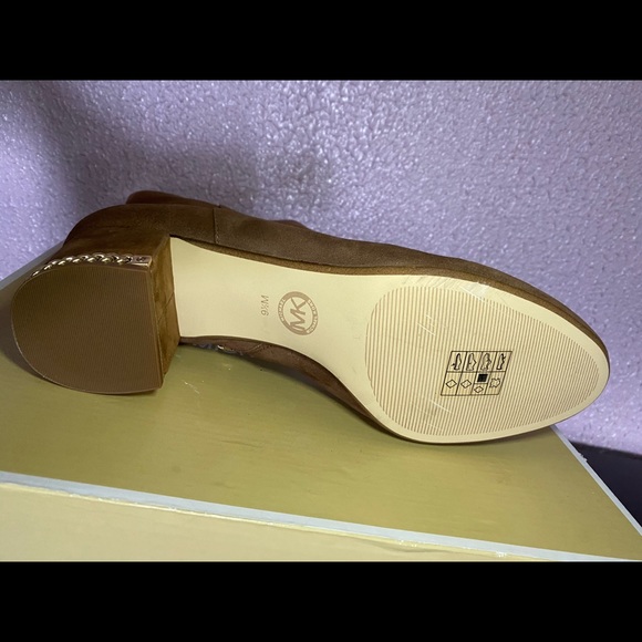 Michael Kors booties - Picture 3 of 3